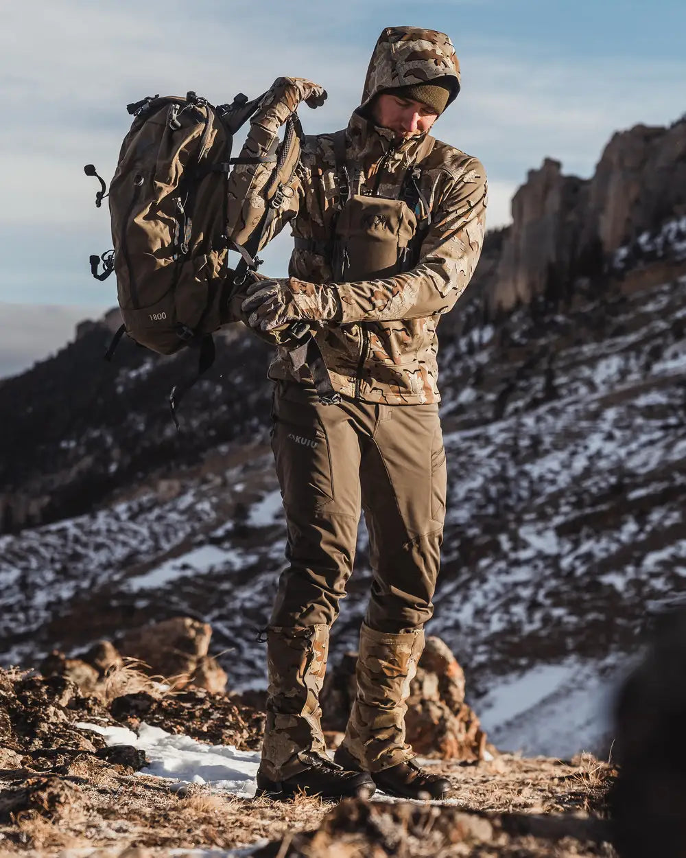 Axis Hybrid Hooded Jacket